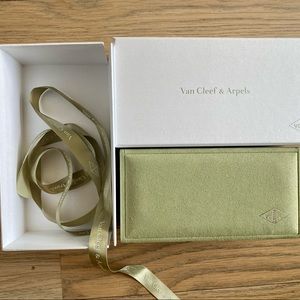 Van Cleef Jewelry Box